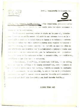 
Regulación de los medios de comunicación y su impacto social y político en México durante 1984.


